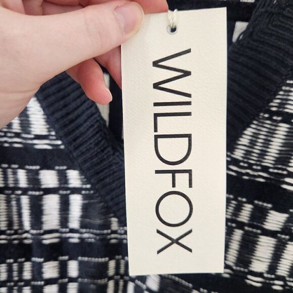 Wildfox Reese Ritzy Fringe Hem Sweater in Black and White NWT Size Medium - Picture 13 of 16